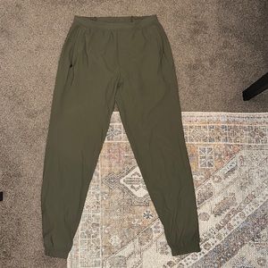 Men’s LuLuLemon Joggers - Like New